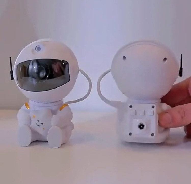 پروژکتور کهکشانی فضانورد