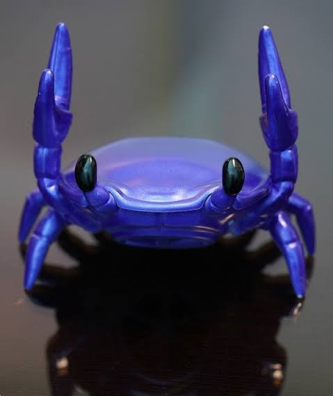 اسپیکر بلوتوثی رومیزی طرح خرچنگ مدل F8 رنگ آبی