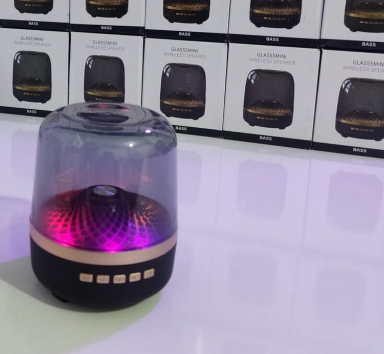اسپیکر بلوتوثی قابل حمل هارمن کاردن سایز مینی مدل GLASS 5 | صدای 360 درجه، بلوتوث 5.4 و نورپردازی LED روشن