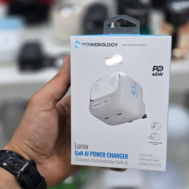 پک محصول شارژر هوشمند Powerology Lumix GaN AI مدل 45W