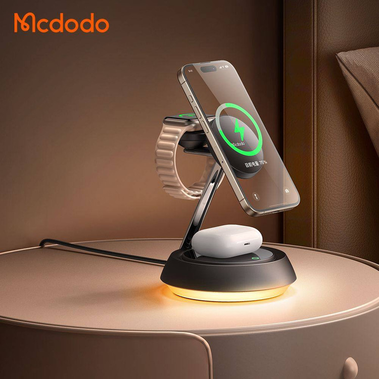 استند شارژ وایرلس سهکاره MCDODO مدل CH-4952 با توان ۱۵ وات در حال شارژ