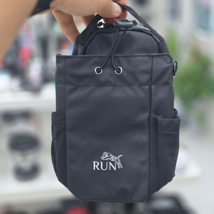 کیف مگنتی همراه باشگاهی برند RUN رنک مشکی