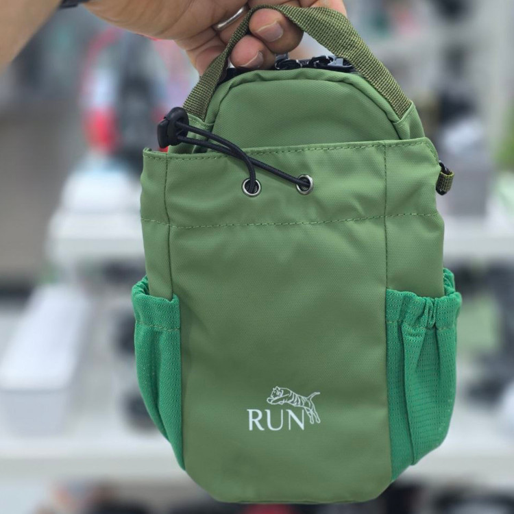 کیف مگنتی همراه باشگاهی برند RUN رنگ سبز