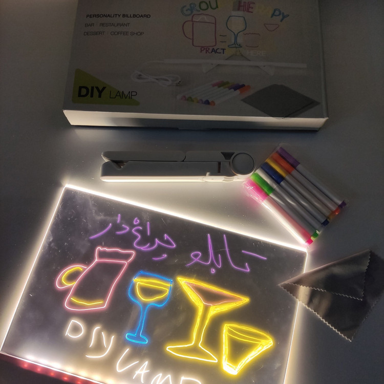 عملکرد محصول تخته لایتبرد جادویی کودک مدل DIY3020 سایز ۲۰×۳۰ با نور LED